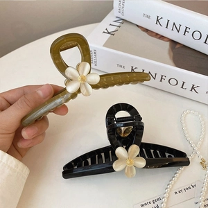 Pince à Cheveux en Acrylique Élégante avec Fleur pour Femmes Style Coréen Pince Requin en Résine Accessoires de Cheveux