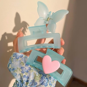 Matte Blaue Schmetterling Haarkralle Für Damen Acryl Herz Blume Haarnadel Elegante Shark Clip Koreanischer Stil Kopfschmuck