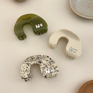 Minimalist Acetate Hair Claw Clip For Women Vintage Rhinestone Letter H Large Shark Clip Elegant Hair Accessory For Thick Hair