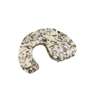 Minimalist marble pattern acetate hair claw clip with rhinestone H design on white background