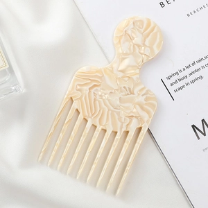 Cream marble acetate wide tooth comb with round ergonomic handle for curly hair