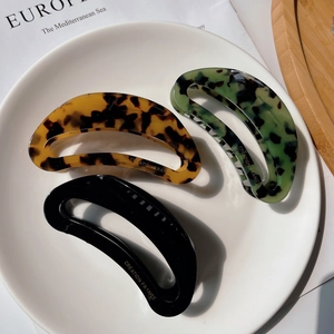 Elegant large acetate claw clips in three colors including tortoiseshell and black finish
