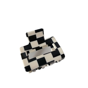Classic checkered checkerboard square claw clip for women stylish hair styling