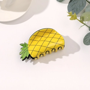 Graziosa pinza per capelli a forma di ananas giallo con finitura lucida e foglia