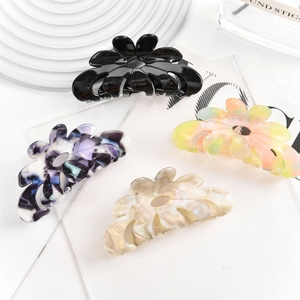 Acetate Flower Hair Claw Clip Elegant Large Floral Shark Clip Retro Marble Print Hair Accessories For Women Thick Hair