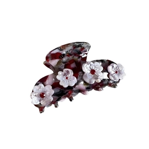 Eleganter Acetat-Haarclip mit roter Marmorierung und 3D-Blumendekor für langes Haar