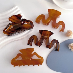 Vintage Acetate Wave Hair Claw Clip Large Tortoise Shell Amber Hair Clip For Women French Handmade Updo Styling Accessories