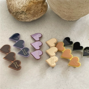Molletta per Capelli in Acetato Stile Francese Forma a Cuore Ondulata per Donna Minimalista Clip Laterale Accessori Moda