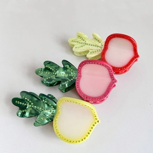 Set di mollette per capelli a forma di carota in acetato con strass rosso rosa giallo