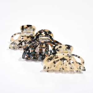 Three-piece set of acetate hair claws with leopard and marble patterns for women