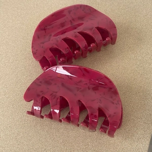 Elegant large dragon fruit magenta acetate hair claw clips with marble texture for women