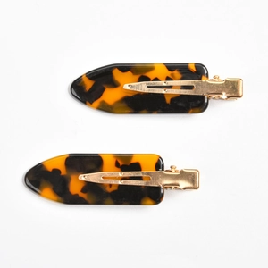 Set of two rectangular tortoiseshell acetate hair clips with gold metal duckbill grips