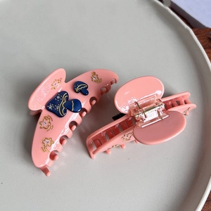Pinces à cheveux en acétate rose avec motif champignon, fleurs dorées et strass