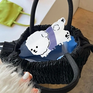 Süße weiße Teddy Hund Haarklammer aus Acetat als Accessoire an Handtasche
