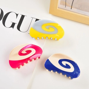 Three-piece macaron two-tone acetate hair claw set with stylish spiral texture detail