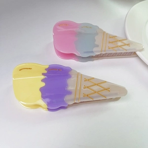 Simpatiche mollette per capelli a forma di gelato in acetato rosa e blu pastello
