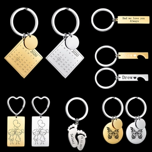 Porte-clés personnalisés en acier inoxydable doré et argenté avec diverses gravures