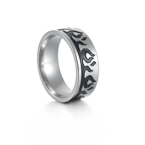 Retro punk flame pattern ring in stainless steel for men and women with embossed details