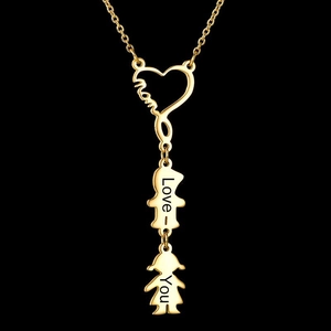 Collar de corazón en acero de titanio dorado con letras Mom y colgantes de niños