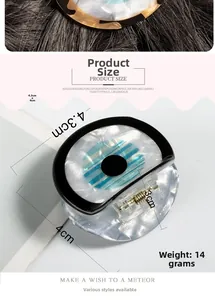 Detailansicht der Evil Eye Haarklammer mit genauen Maßen von 4,3 cm mal 4 cm