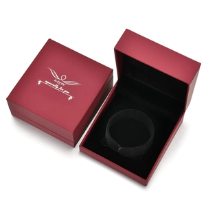 Elegante weinrote PU-Schmuckschatulle mit UZONE-Logo für Armbänder und Anhänger