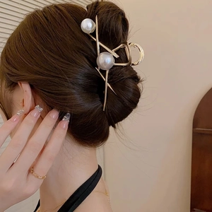 Elegant Large Metal Hair Claw Clip With Double Faux Artificial Pearls Geometric Shark Clip For Women Thick Hair Styling Accessory