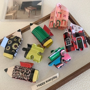 Pinze per capelli creative in acrilico a forma di matita e puzzle con motivi colorati