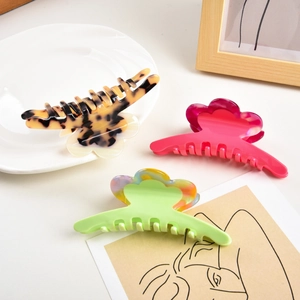 Floral acetate hair claws set including tortoiseshell and pink marble shark clips