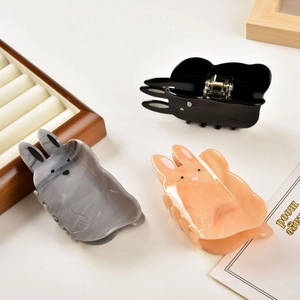 Three-piece set of cute rabbit acetate hair claws in black, grey, and orange marble colors