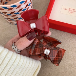 Elegant set of two bow hair claws with white pearls in red and plaid patterns