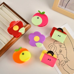 Mollette per capelli in acetato con forme colorate di fiori, frutti e borse