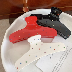 Set di 3 mollette per capelli in acetato con strass colorati nei colori rosso, nero e bianco