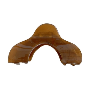 Grande pince à cheveux géométrique en acétate ambre avec motif écaille de tortue