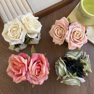 Élégante Grande Pince à Cheveux Rose Fleurs 3D Tissu Floral Shark Clip Accessoires de Cheveux Faits à la Main pour Femmes