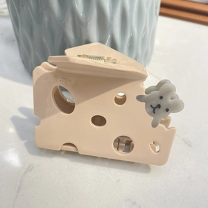 Creative cheese and mouse acetate hair claw clip in creamy yellow and grey for daily styling