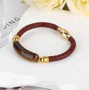 Bracelet en pierre oeil de tigre avec cuir tressé marron et fermoir magnétique doré