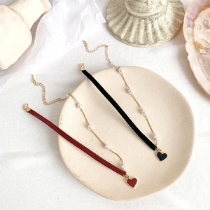 Korean Style Heart Pendant Velvet Artificial Pearl Choker Necklace For Women Gold Alloy Splicing Retro Neck Strap Adjustable Jewelry