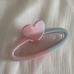 Pink and blue gradient heart hair claw clip with macaron colors for women hairstyle