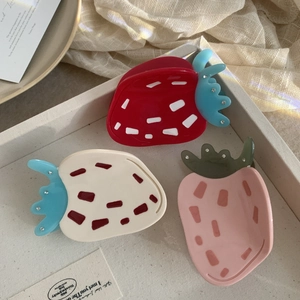 Lot de 3 jolies pinces à cheveux fraises en acétate avec des feuilles en strass brillants