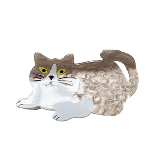 Cute gray and white cat hair claw clip made of acetate with a glossy pearl finish