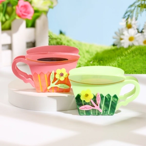 Pinces à cheveux en forme de tasse à café avec texture acétate marbré et fleurs