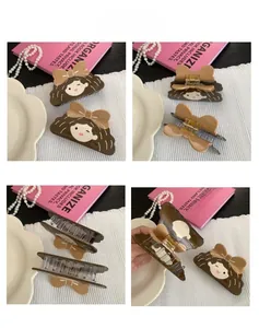 Détails d'une pince à cheveux en acétate avec nœud pour fille, marron et beige