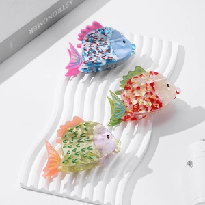 Trois pinces à cheveux poisson tropical en acétate bleu, blanc et vert pour style océan