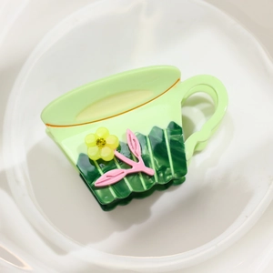 Pince à cheveux créative en acétate en forme de tasse à fleurs vert clair et rose