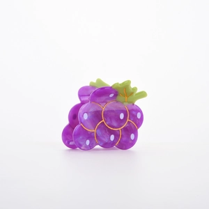 Elegante pinza per capelli a forma di uva viola con foglia verde e resina marmorizzata