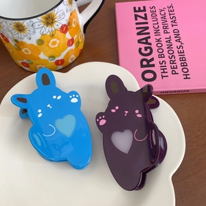 Cute Cartoon Rabbit Acetate Hair Claw Clip For Women Large Heart Pattern Animal Shaped Shark Hair Clip Fashion Hair Accessories