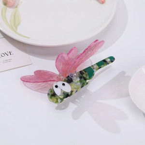 Stereoscopic dragonfly hair claw clip made of colorful acetate in a creative 3D design