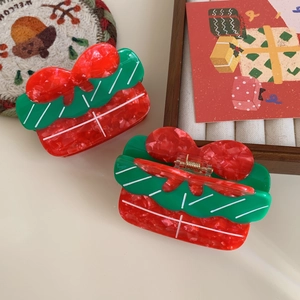 Christmas gift box hair claw clip set made of red and green marble acetate with red bow