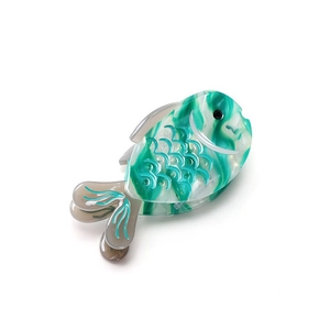 Creative fish-shaped acetate hair claw with green marble texture and fine fish scales