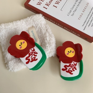 Pinces à cheveux mignonnes Mahjong à fleurs avec design porte-bonheur sur polaire blanche
